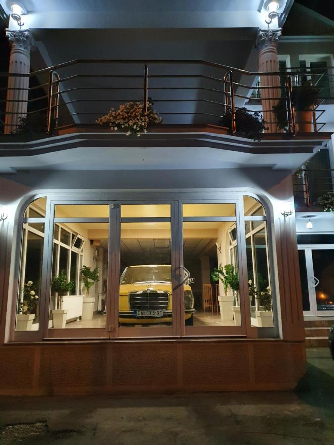 A Klub Apartmani Mrcajevci Buitenkant foto