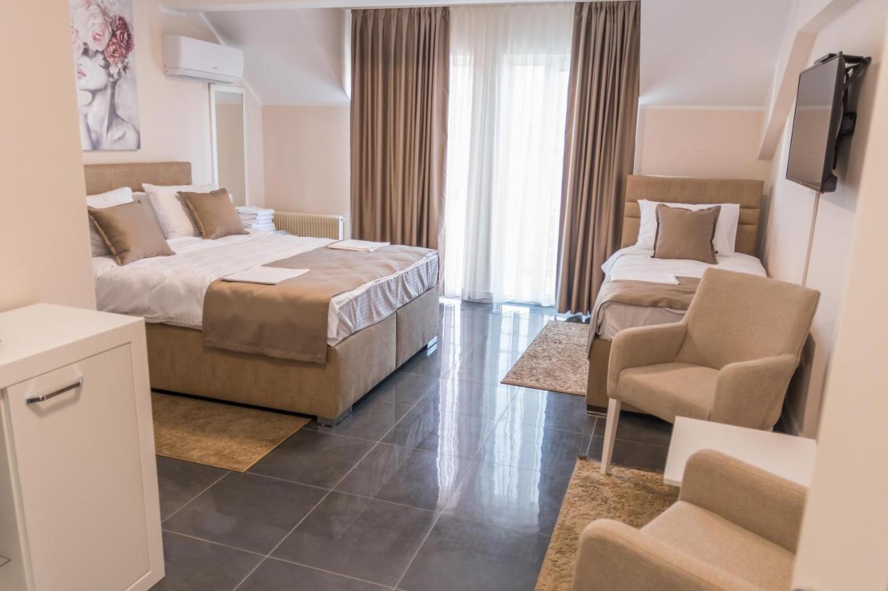 A Klub Apartmani Mrcajevci Buitenkant foto