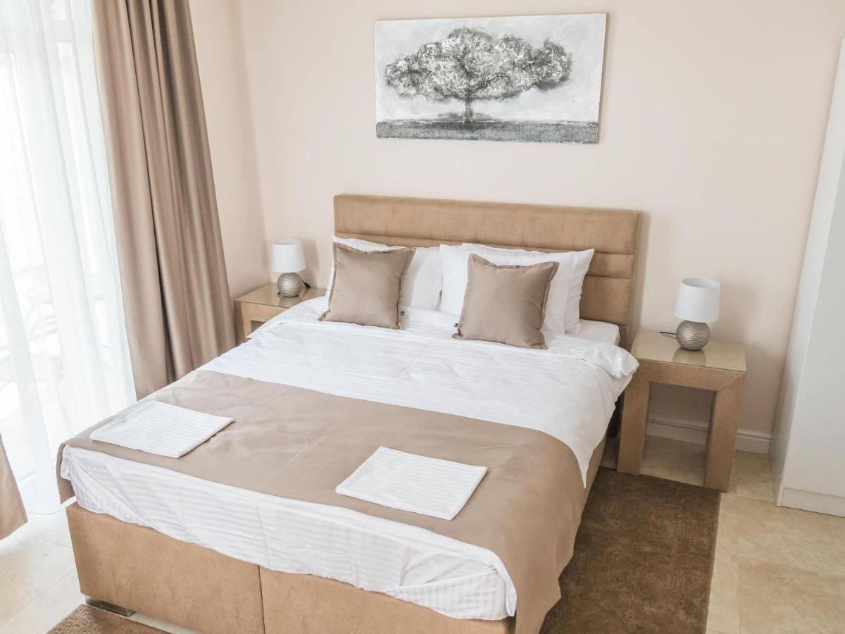 A Klub Apartmani Mrcajevci Buitenkant foto