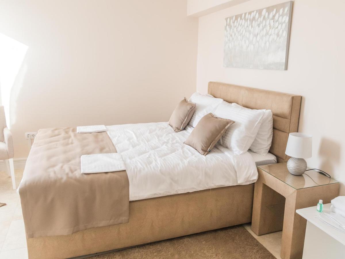 A Klub Apartmani Mrcajevci Buitenkant foto