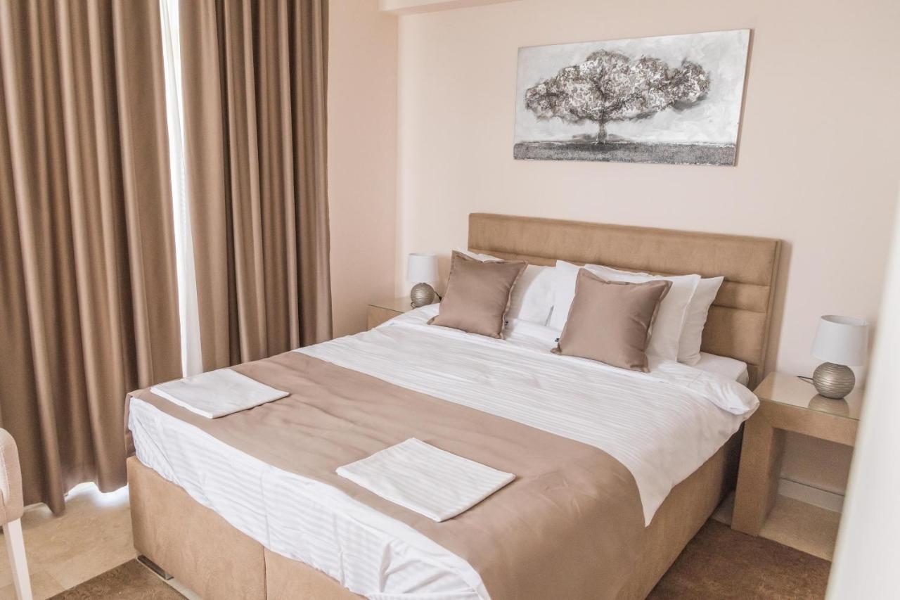 A Klub Apartmani Mrcajevci Buitenkant foto