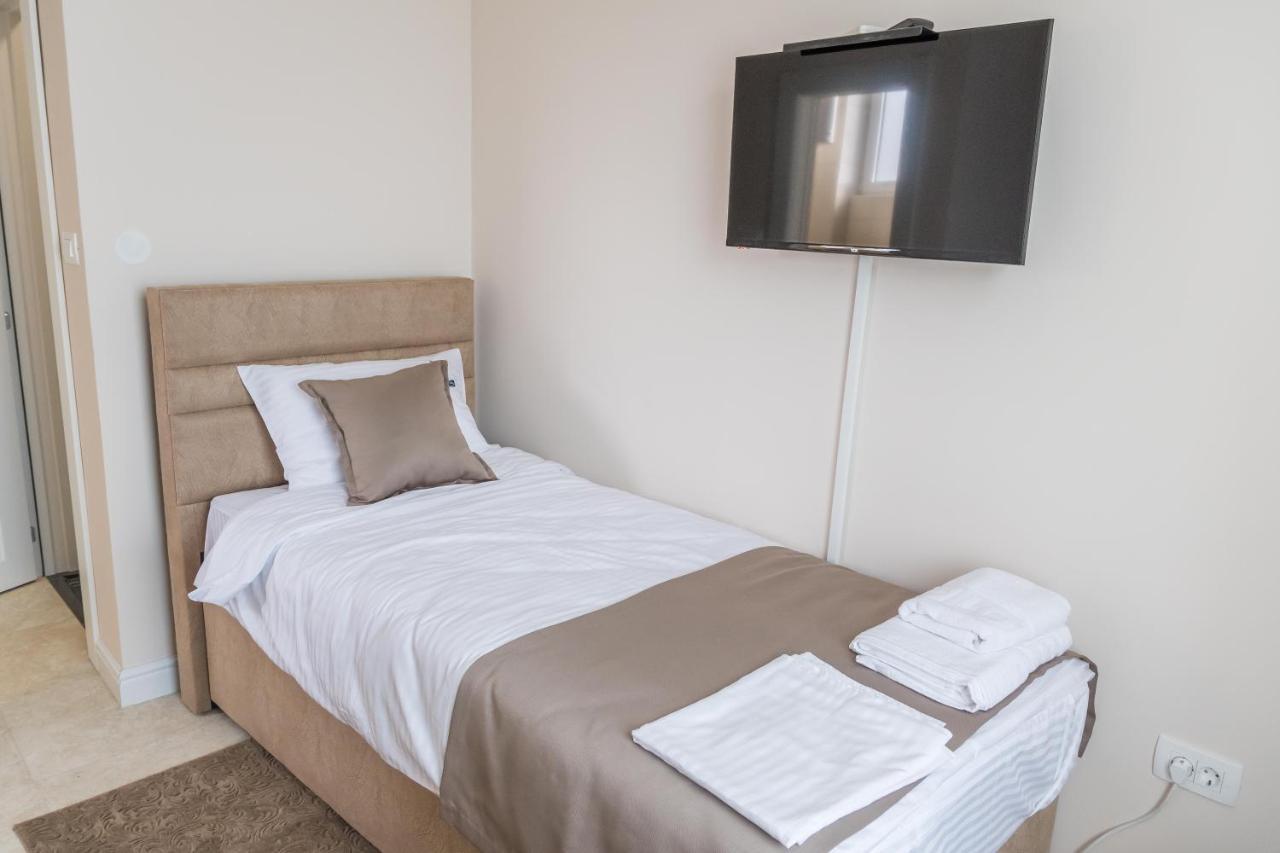 A Klub Apartmani Mrcajevci Buitenkant foto