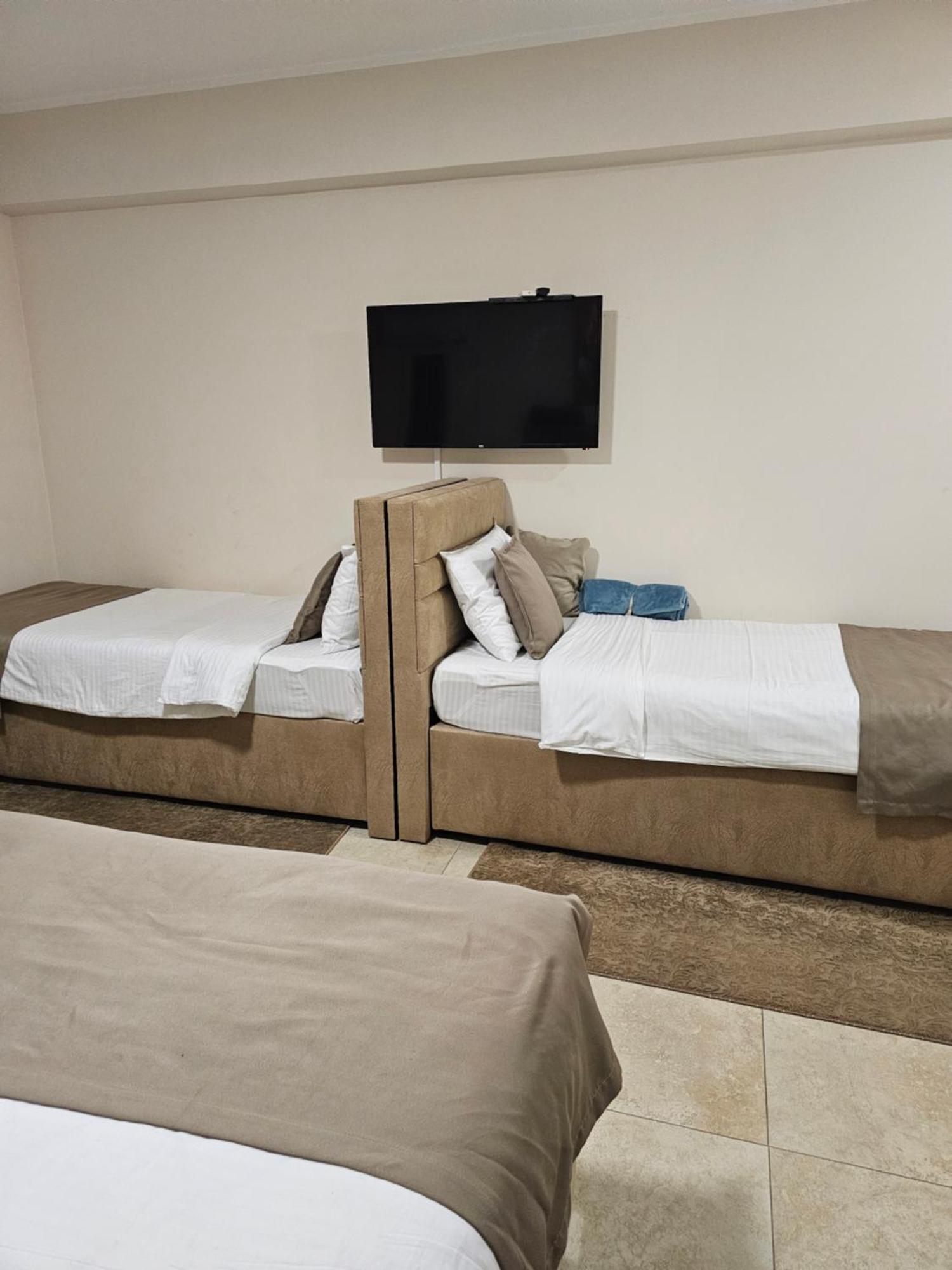 A Klub Apartmani Mrcajevci Buitenkant foto